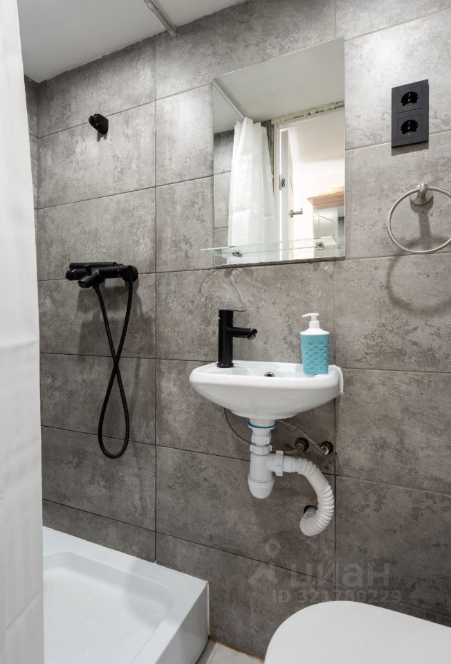 Аренда студии 9-я Васильевского острова линия, 30