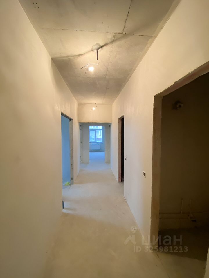 Продажа 3-комн квартиры на вторичном рынке д. Пикколово, улица Петровская, 18к1