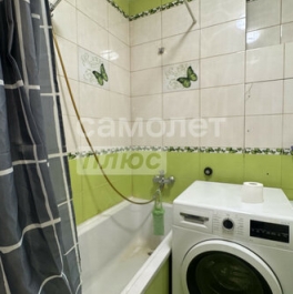 Продажа 1-комн квартиры на вторичном рынке Лобня, ул Жирохова,  д. 2