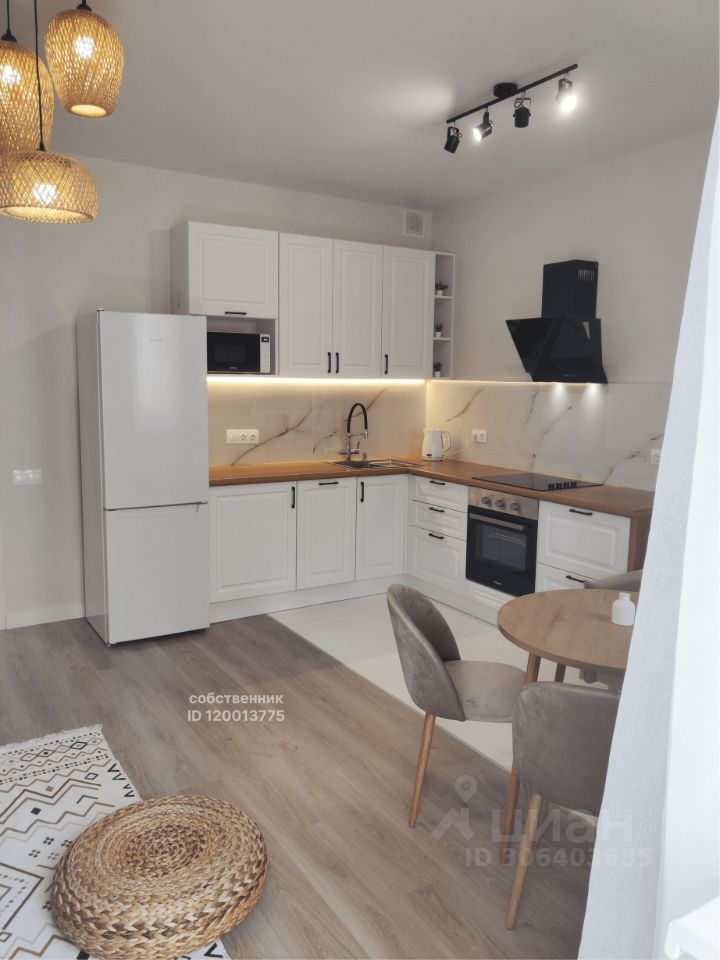 Аренда 2-комн квартиры на вторичном рынке пос. Развилка, проезд Римский, 11