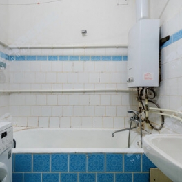 Продажа 1-комн квартиры на вторичном рынке Бассейная ул,  д. 31