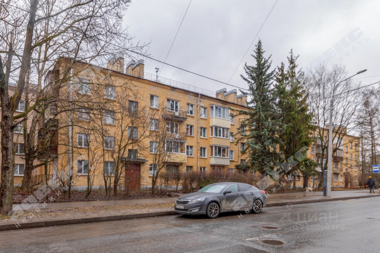 Продажа 2-комн квартиры на вторичном рынке Пушкин, Оранжерейная улица, 67/31