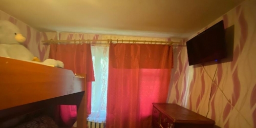 4-комн квартира Ломоносов г., Скуридина ул. ,  д. 6