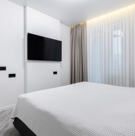 Продажа 2-комн квартиры на вторичном рынке Комендантский пр-кт,  д. 65