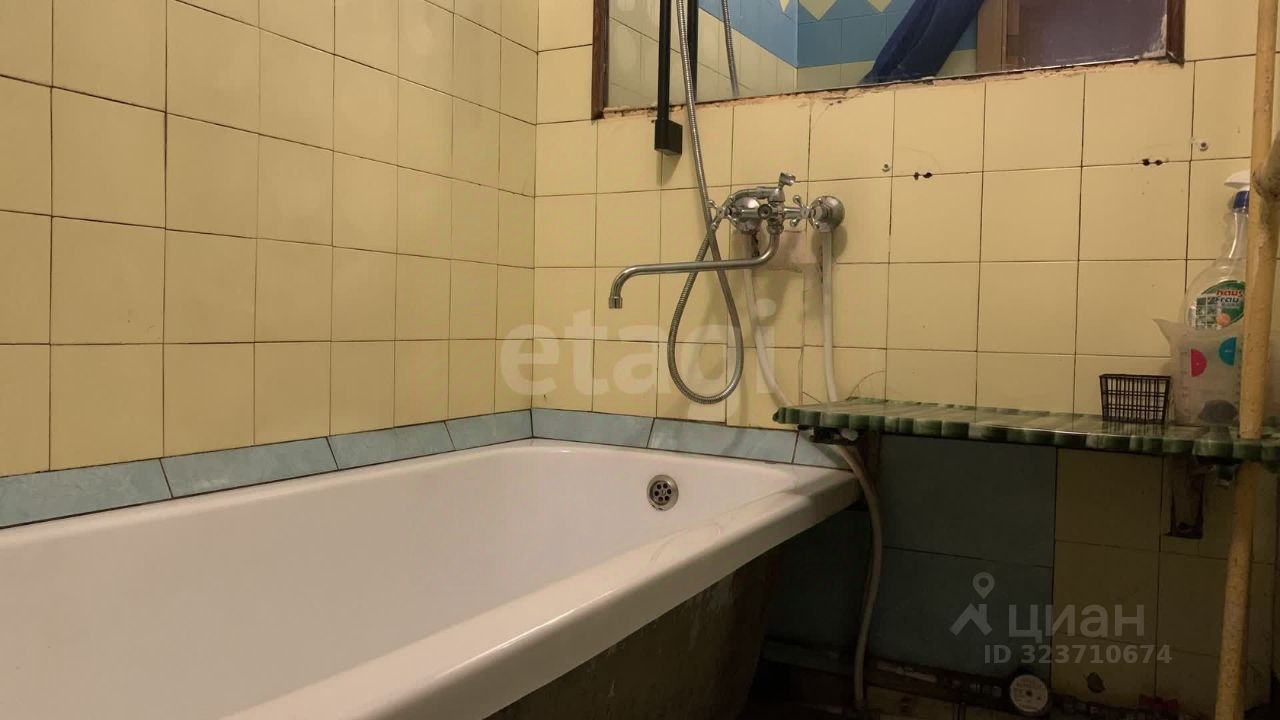 Продажа 2-комн квартиры на вторичном рынке Всеволожск, Приютинская улица, 15