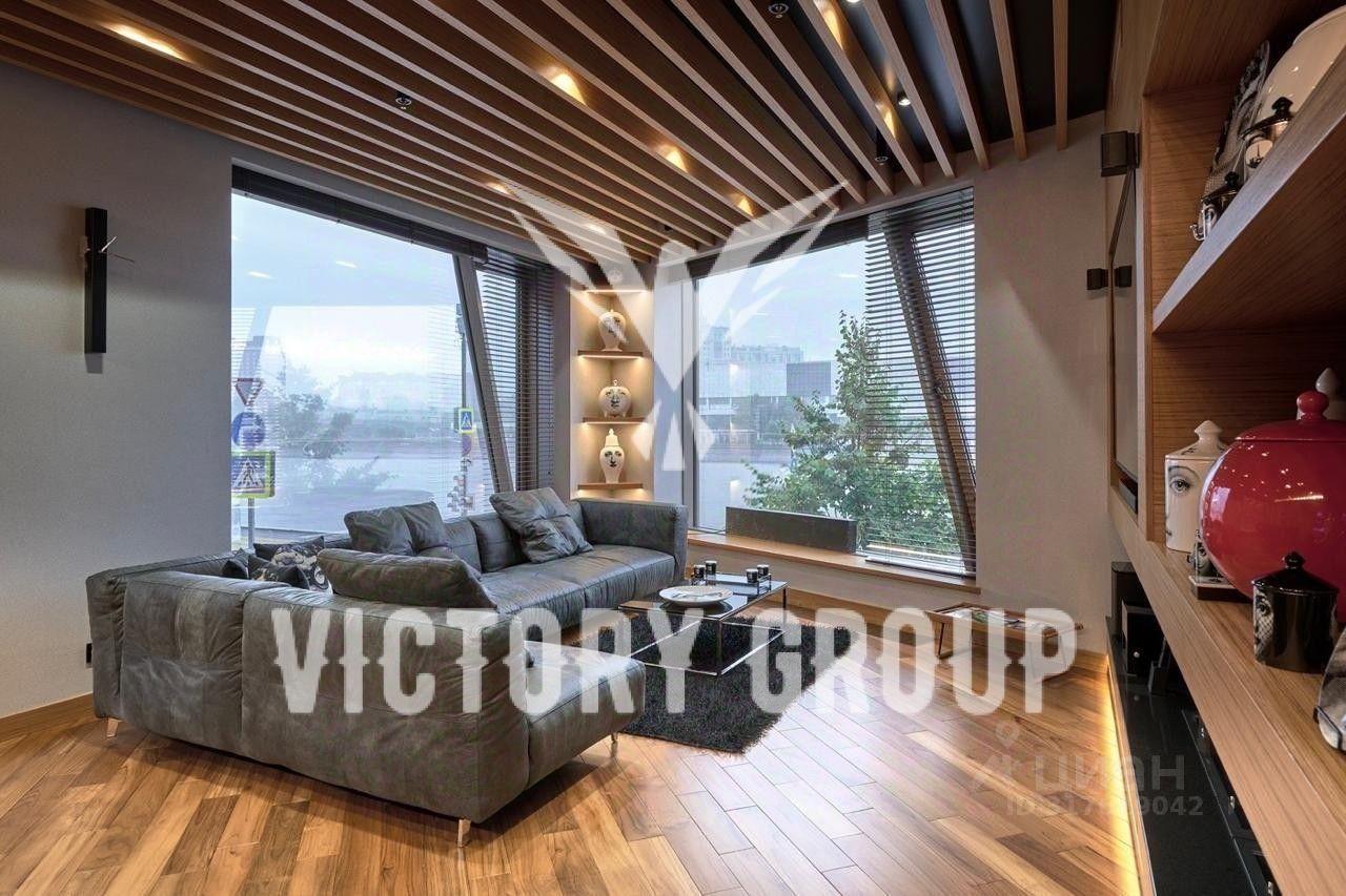 Продажа 3-комн квартиры на вторичном рынке Пречистенская набережная, 7