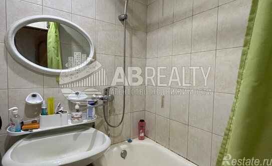 Продажа 2-комн квартиры на вторичном рынке улица Медиков,  д. 26 к2