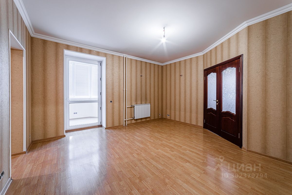 Продажа 3-комн квартиры на вторичном рынке Одинцово, улица Маршала Неделина, 15