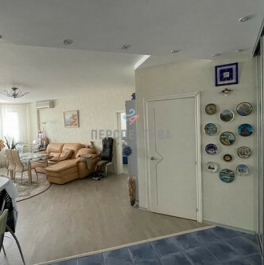 Продажа 2-комн квартиры на вторичном рынке улица Генерала Белобородова,  д. 27