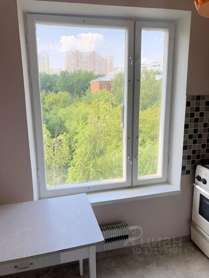 Продажа 2-комн квартиры на вторичном рынке Витебская улица, 8К1