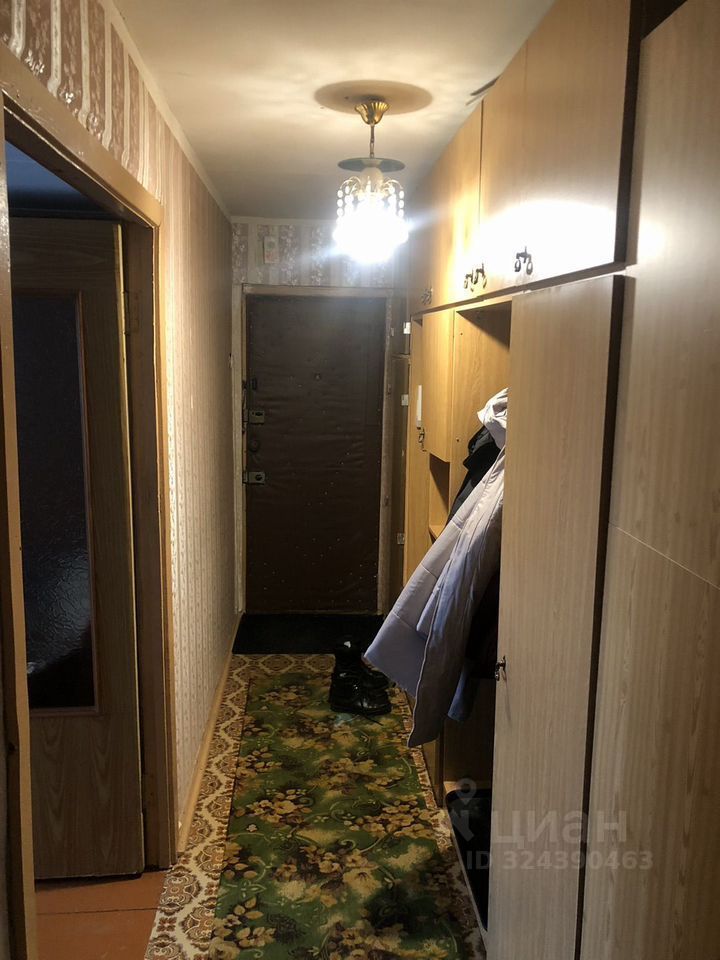 Продажа 2-комн квартиры на вторичном рынке пос. Электроизолятор, 30