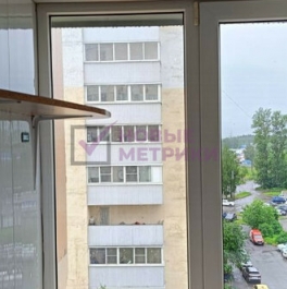 Продажа 3-комн квартиры на вторичном рынке Красное Село г, Освобождения ул,  д. 32