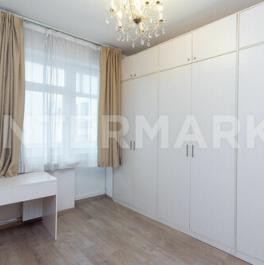 Продажа 4-комн квартиры на вторичном рынке Голиковский переулок,  д. 5