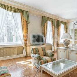 Продажа 4-комн квартиры на вторичном рынке Скатертный переулок,  д. 5А