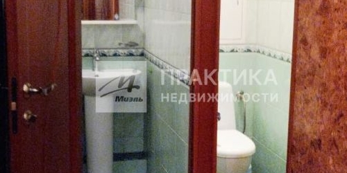 2-комн квартира улица Генерала Белова, 57