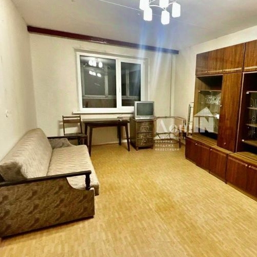 1-комн квартира улица Дмитрия Устинова, 6