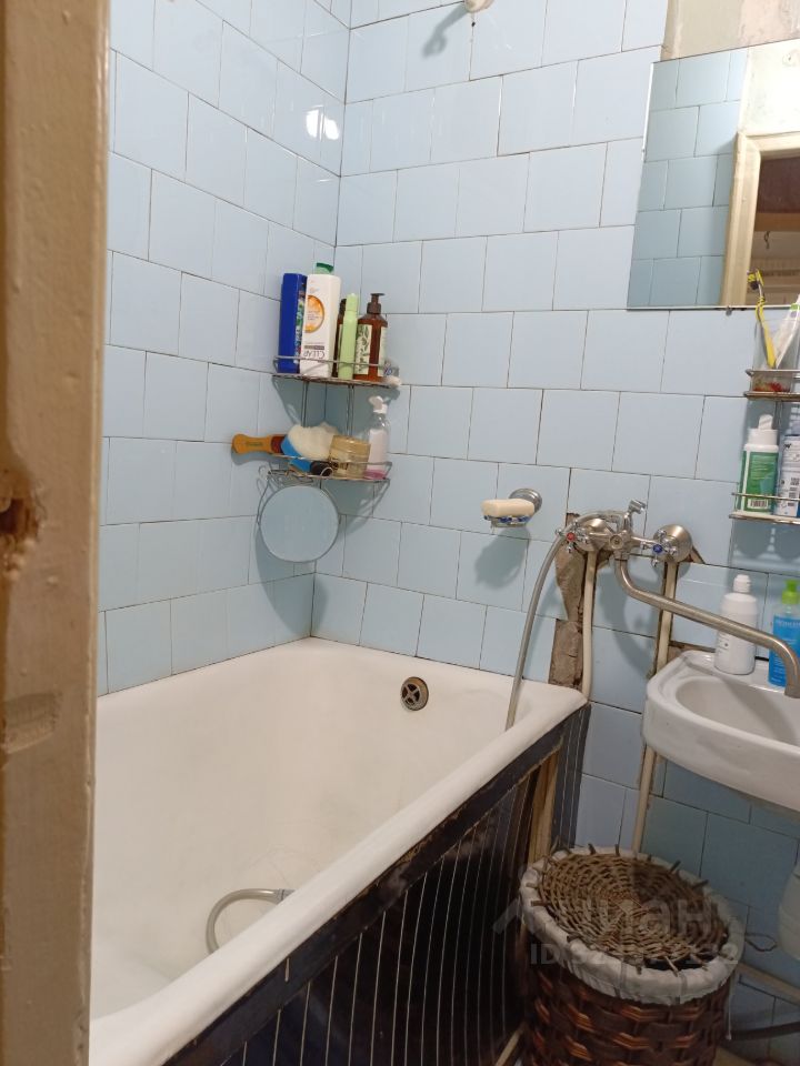 Продажа 1-комн квартиры на вторичном рынке улица Ленсовета, 81