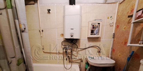 Комната Выборгская,  д. 25