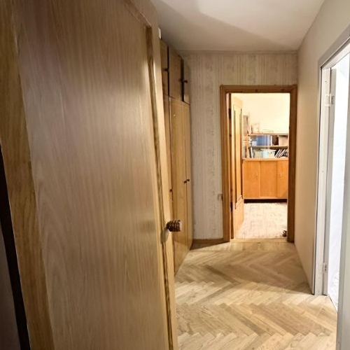 2-комн квартира улица Бабушкина, 36