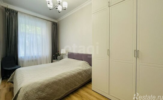 Продажа 2-комн квартиры на вторичном рынке Коломенская улица,  д. 32