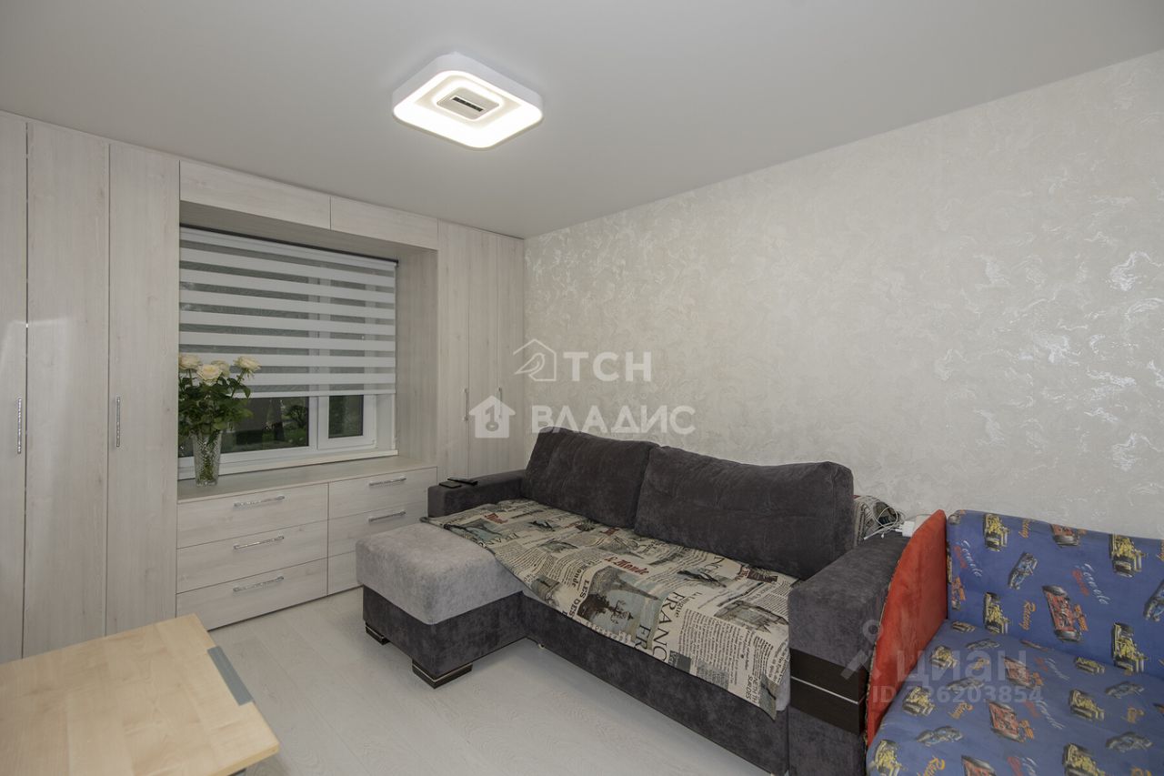 Продажа 3-комн квартиры на вторичном рынке Болшево мкр, улица Комитетский Лес, 2