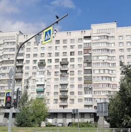 Продажа 3-комн квартиры на вторичном рынке Маршала Блюхера пр-кт,  д. 14