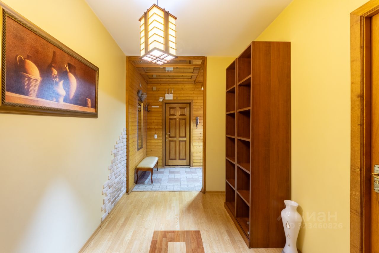 Продажа 3-комн квартиры на вторичном рынке Варшавское шоссе, 154К2