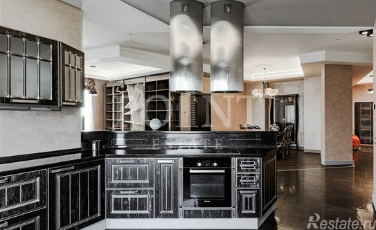 Продажа 4-комн квартиры на вторичном рынке Мосфильмовская улица,  д. 8