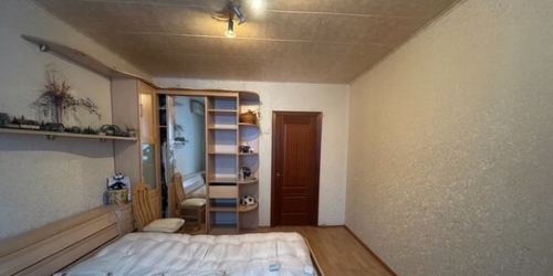 2-комн квартира Осенняя улица,  д. 22