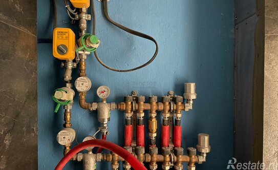 Продажа 3-комн квартиры на вторичном рынке ул Домостроительная,  д. 3