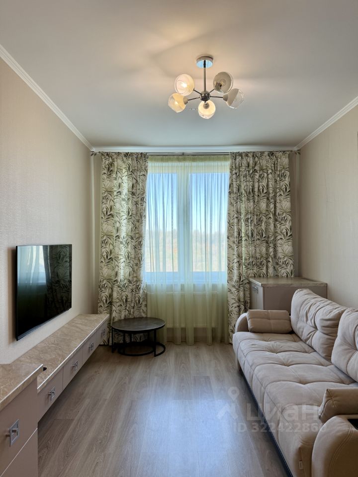 Аренда 3-комн квартиры на вторичном рынке пос. Парголово, Заречная улица, 15к1