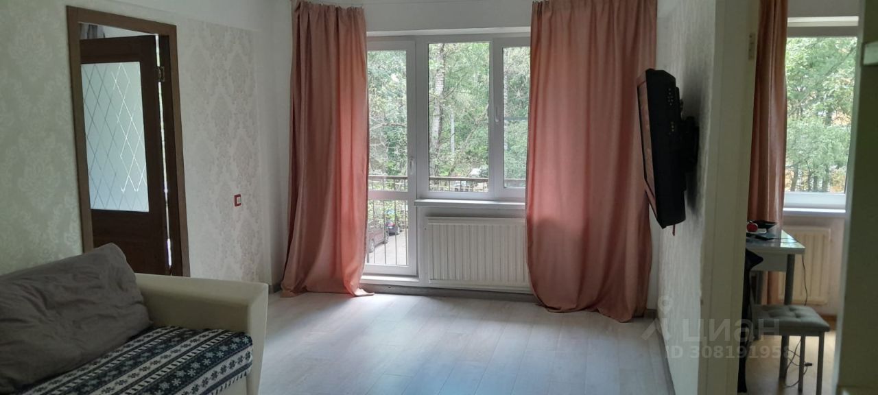 Продажа 3-комн квартиры на вторичном рынке улица Софьи Ковалевской, 3К3