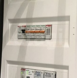 Продажа 1-комн квартиры на вторичном рынке улица Ивана Фомина,  д. 9