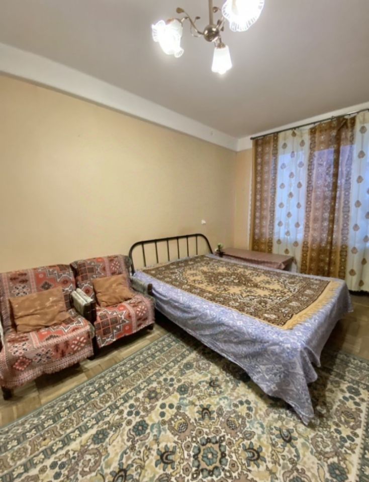 Продажа 1-комн квартиры на вторичном рынке проспект Ветеранов, 92