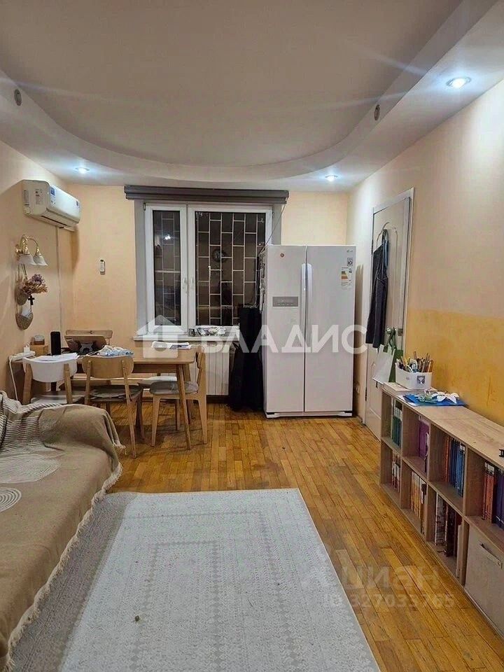 Продажа 3-комн квартиры на вторичном рынке улица Островитянова,  д. 35