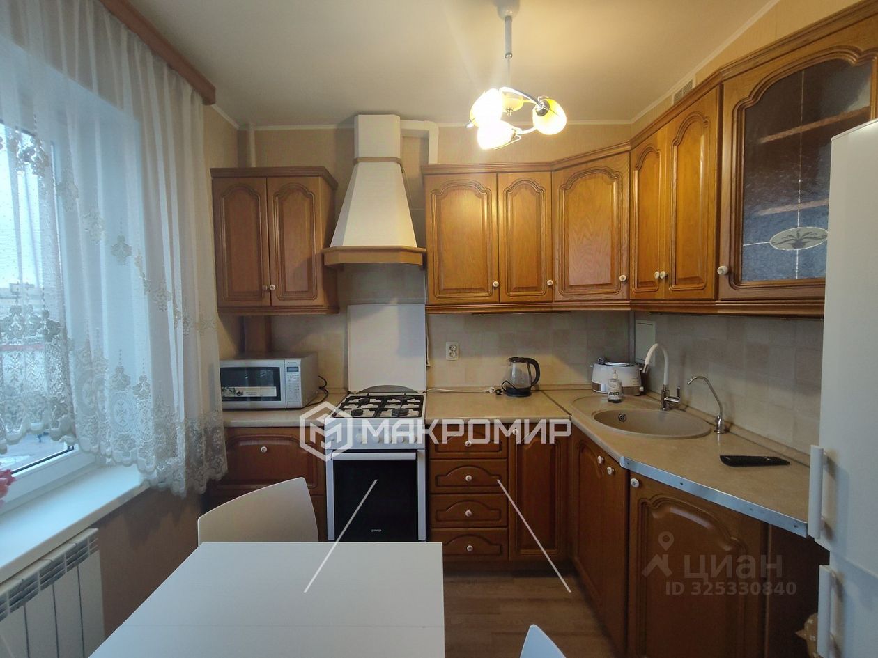 Продажа 3-комн квартиры на вторичном рынке Колпино, Пролетарская улица, 50