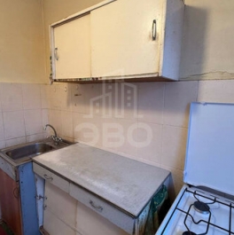 Продажа 1-комн квартиры на вторичном рынке Космонавтов пр-кт,  д. 27,  к. 5