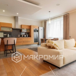 Продажа 5-комн квартиры на вторичном рынке Смоленский 1-й пер,  д. 17