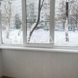 Продажа 3-комн квартиры на вторичном рынке Днепропетровская улица,  д. 35 к1