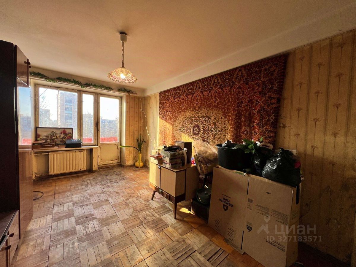 Продажа 2-комн квартиры на вторичном рынке проспект Луначарского, 66К2