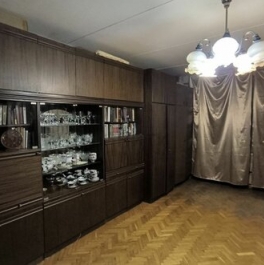 Продажа 2-комн квартиры на вторичном рынке улица Яблочкова,  д. 23 к2