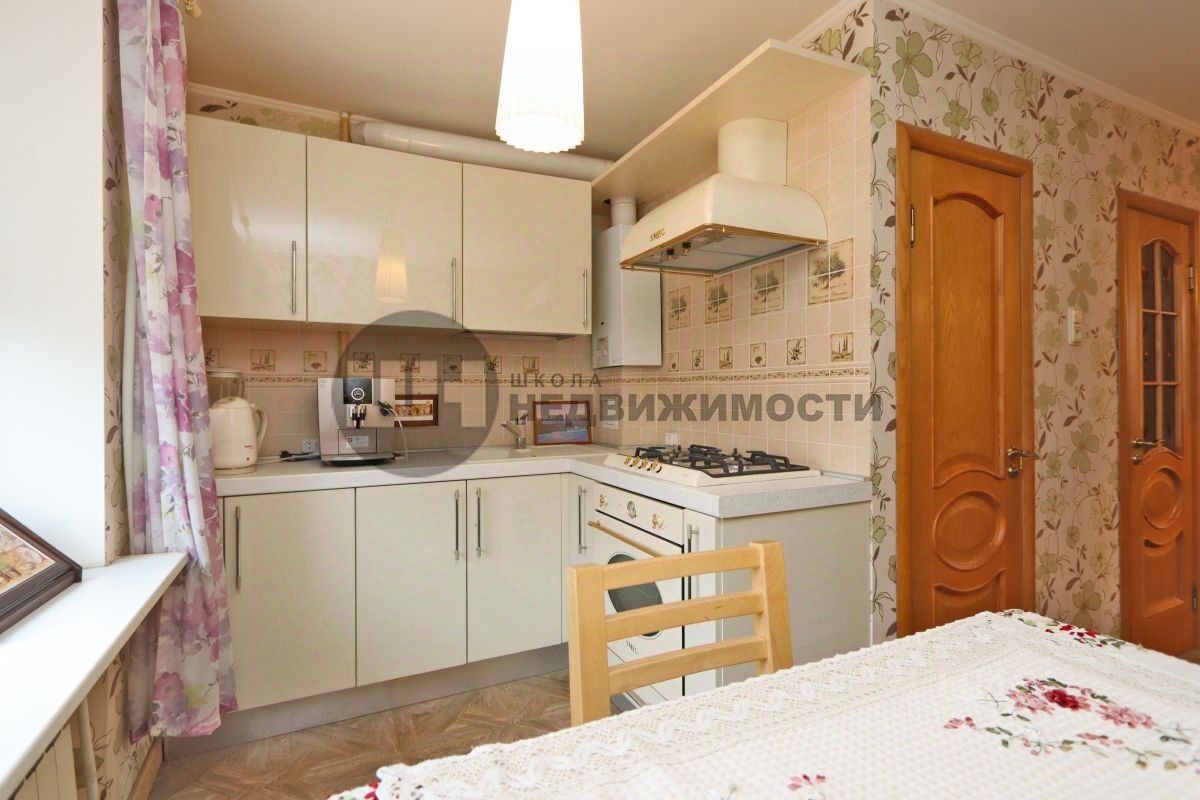 Аренда 2-комн квартиры на вторичном рынке Колпинская улица, 19