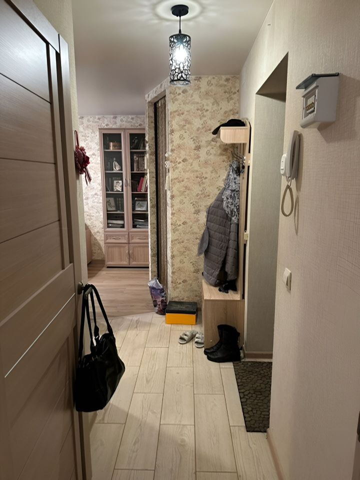 Продажа 2-комн квартиры на вторичном рынке Всеволожск, улица Комсомола, 7