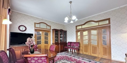 3-комн квартира улица Яблочкова,  д. 2/10