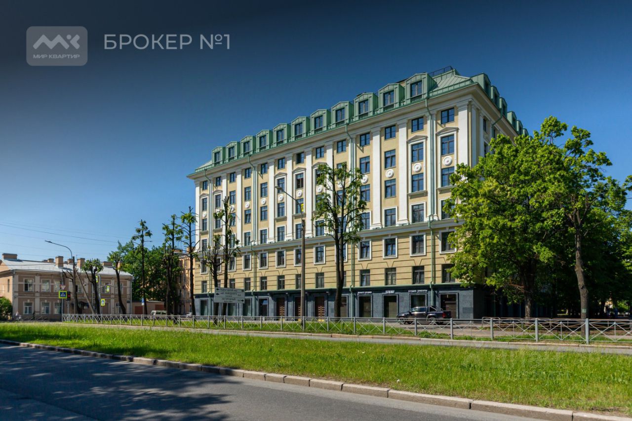 Продажа 4-комн квартиры на вторичном рынке Подъездной переулок, 12