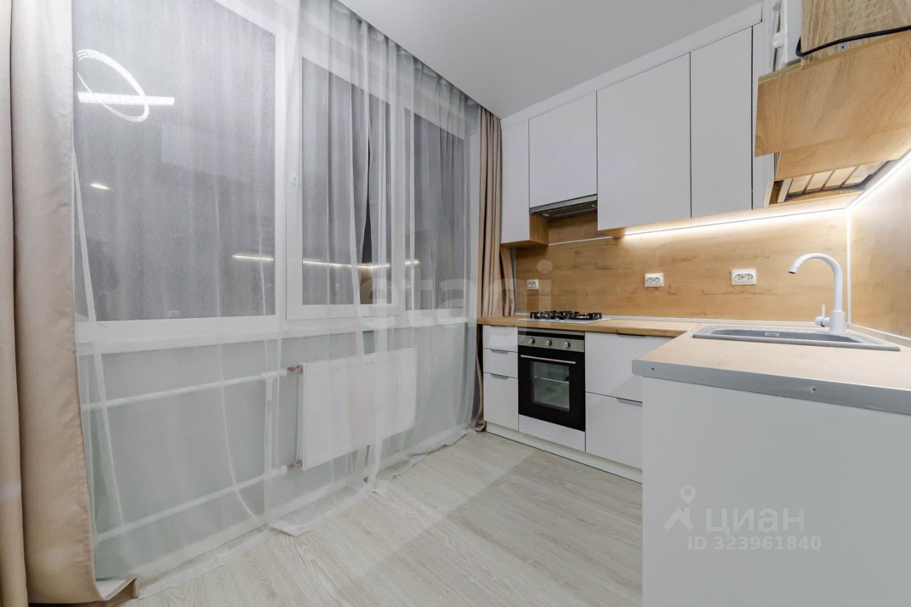 Продажа 2-комн квартиры на вторичном рынке проспект Науки, 73К2