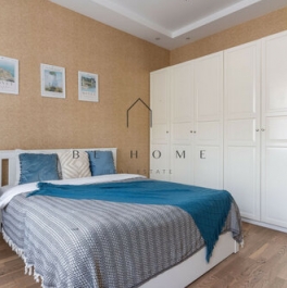 Аренда 3-комн квартиры на вторичном рынке ул Короленко,  д. 10/3