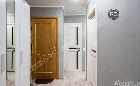 Продажа 3-комн квартиры на вторичном рынке улица Нахимова,  д. 4