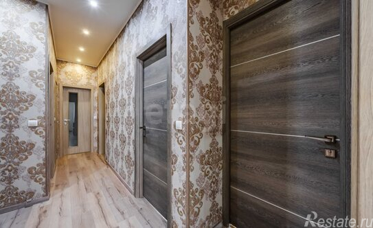 Продажа 3-комн квартиры на вторичном рынке Старо-Петергофский пр-кт,  д. 18