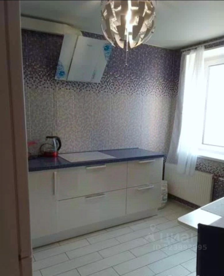 Аренда 1-комн квартиры на вторичном рынке Октябрьская набережная, 124к7